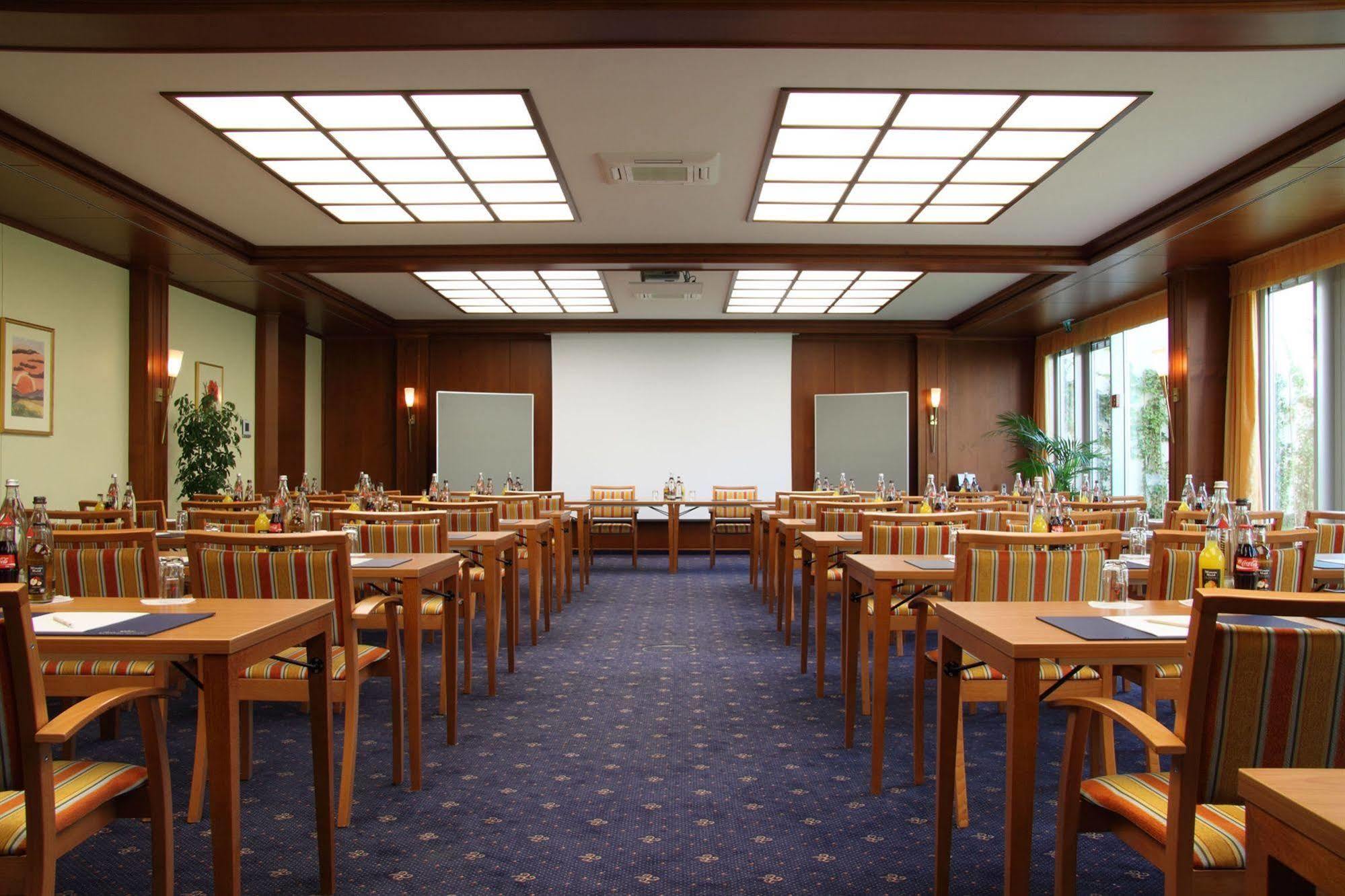 Hotel Am Schlosspark Zum Kurfuerst Oberschleißheim Konforlar fotoğraf